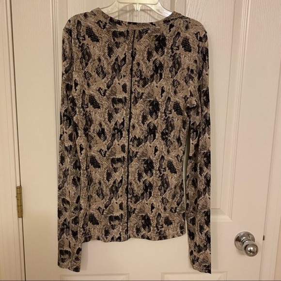 RAG & BONE Sabeen Print Long Sleeve T-Shirt in Beige multi Size M - Picture 10 of 13